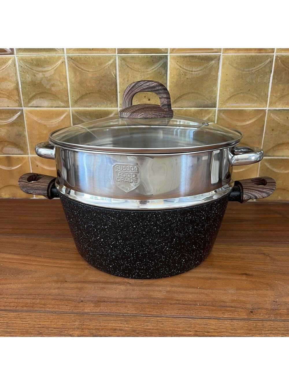 Black Speckled Aluminum 5 Quart Casserole w/ Steamer and Lid Bakelite Handles